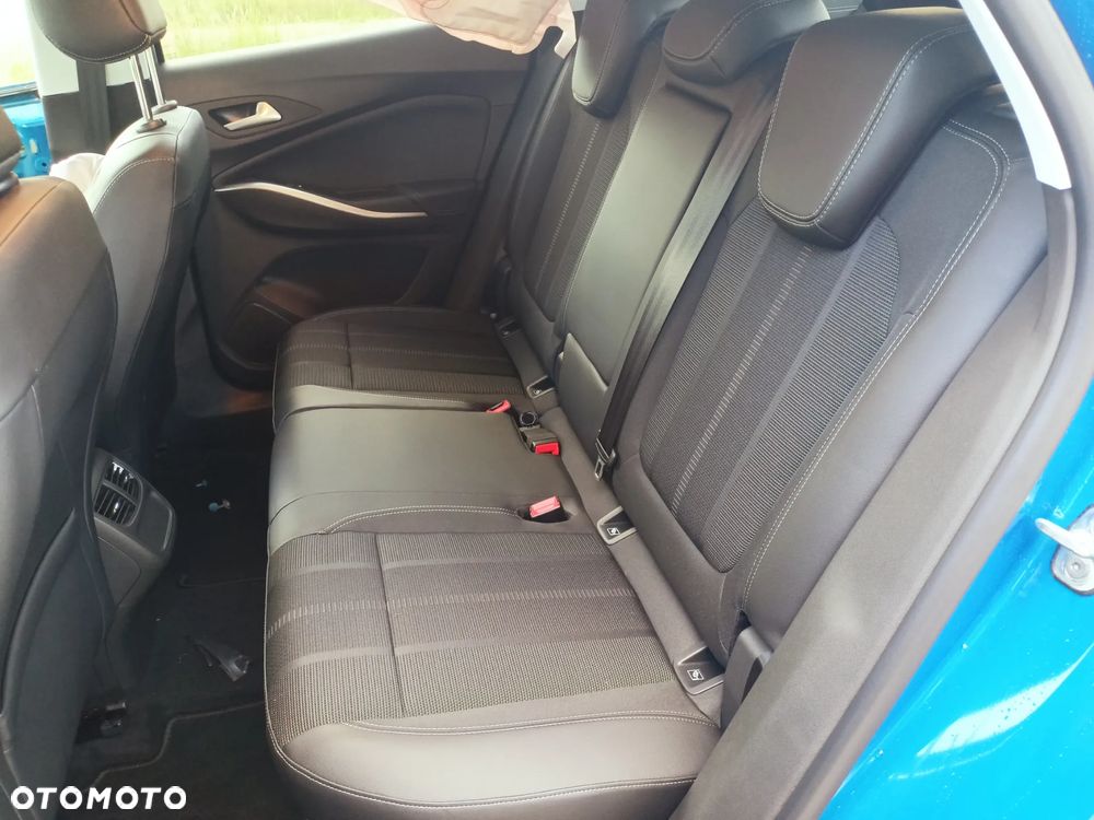 Opel Grandland 1.2 DI Automatik Business Edition - 18