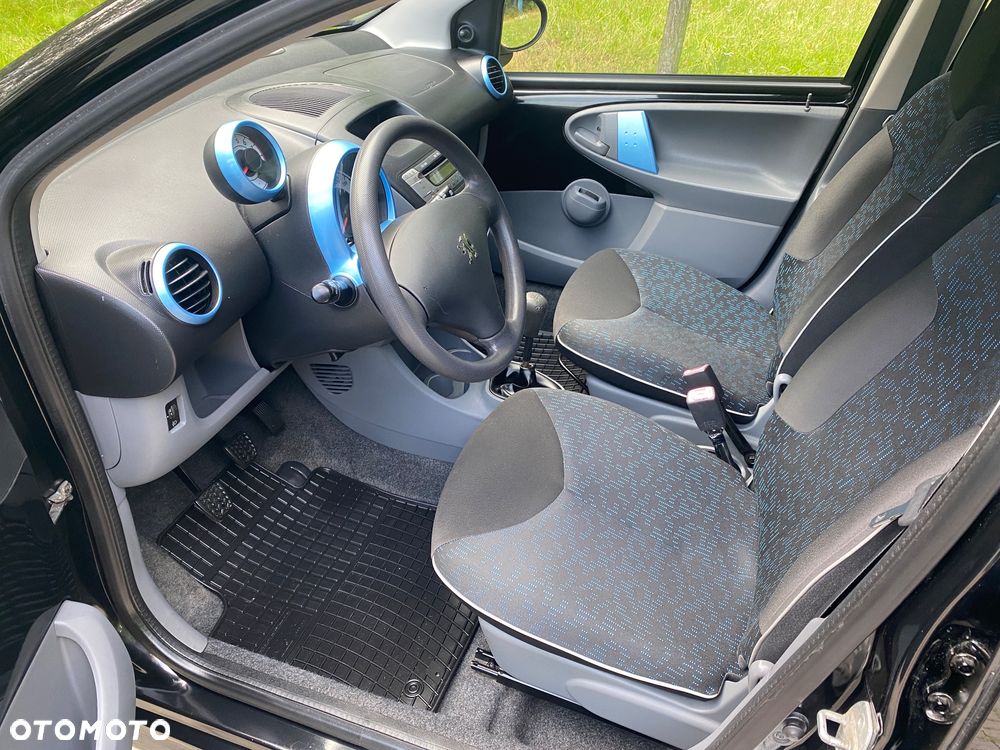 Peugeot 107 70 Petit Filou - 13
