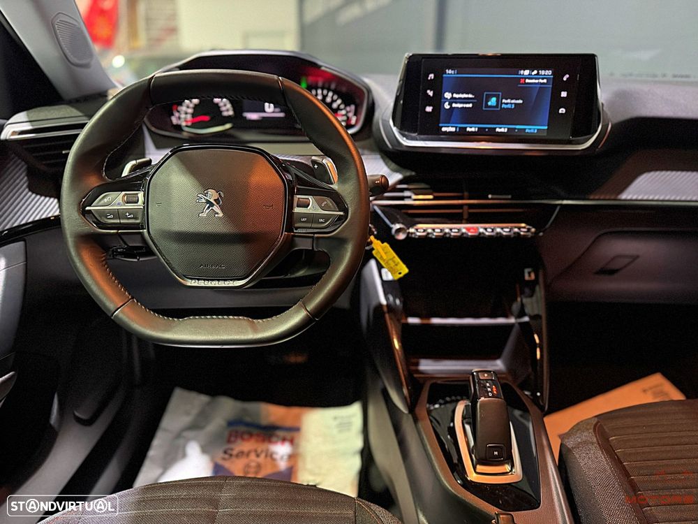 Peugeot 2008 1.2 PureTech Active Pack EAT8 - 19