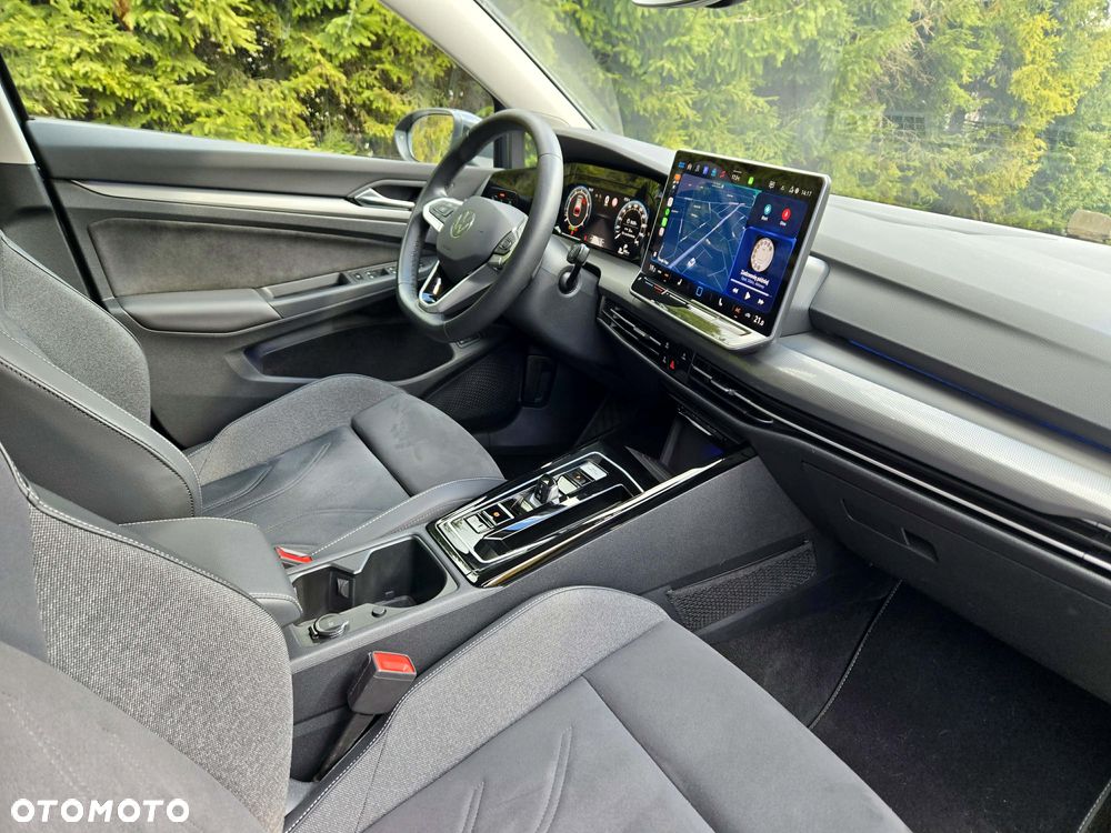 Volkswagen Golf 1.5 eTSI mHEV Style DSG - 17
