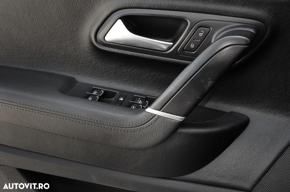 Volkswagen Passat CC - 18