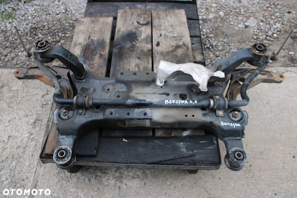 freemont 3,6 benzyna 4x4 automat belka sanki przednie - 2