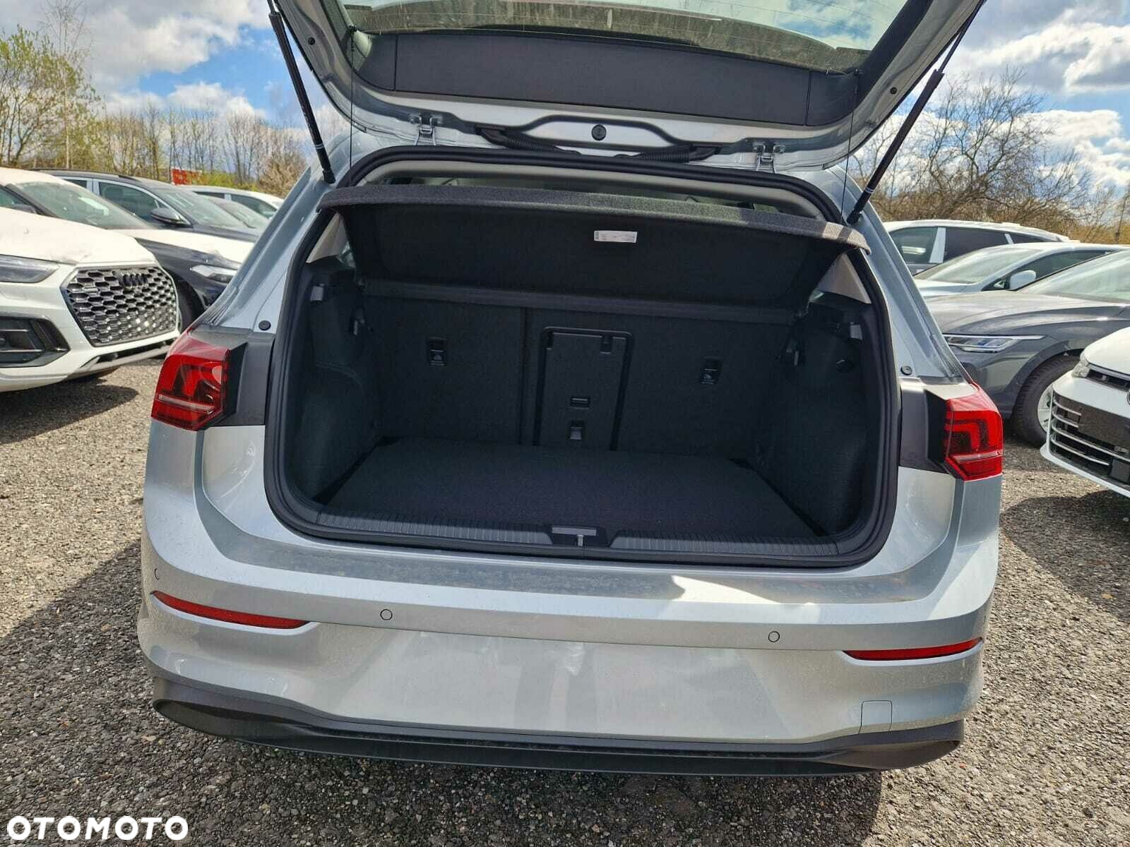 Volkswagen Golf - 12