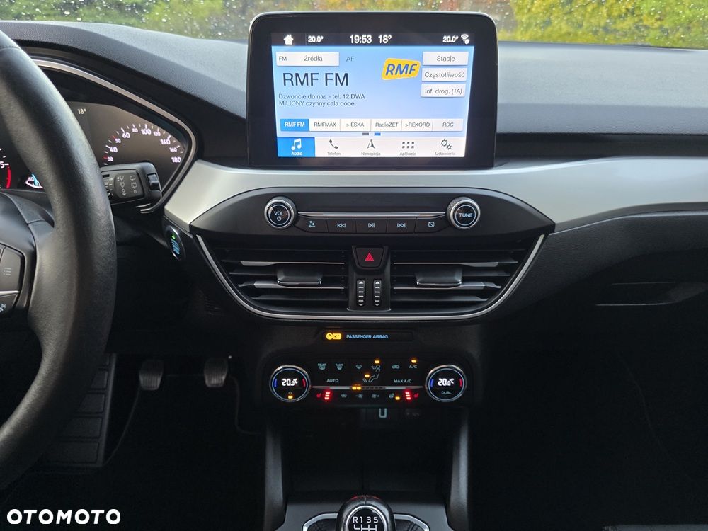 Ford Focus 1.5 EcoBlue Start-Stopp-System COOL&CONNECT DESIGN - 19