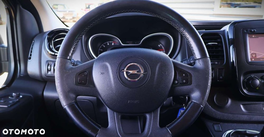 Opel Vivaro - 27