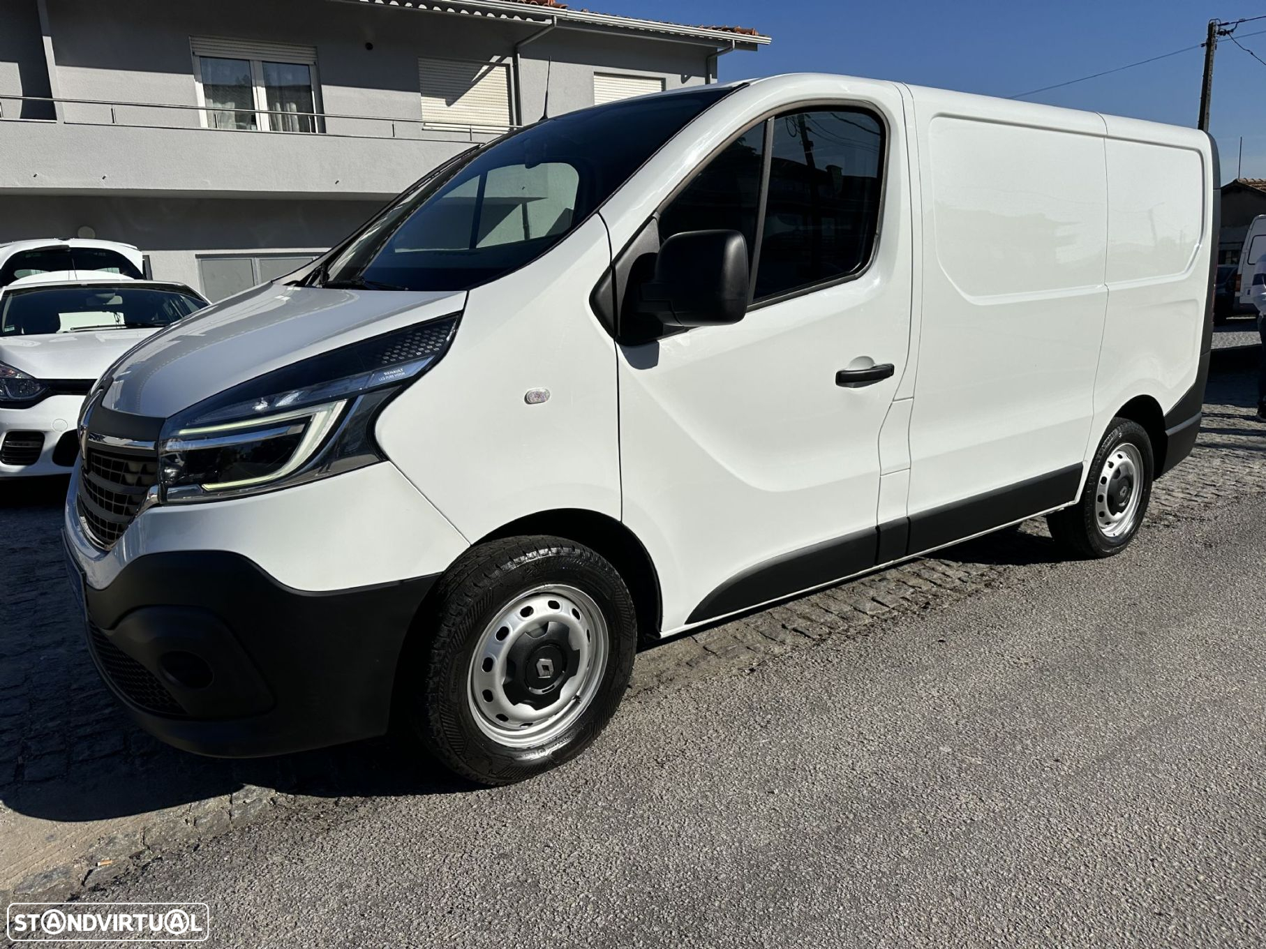 Renault Trafic 2.0dCi 120cv L1H1 Iva Dedutivel - 7
