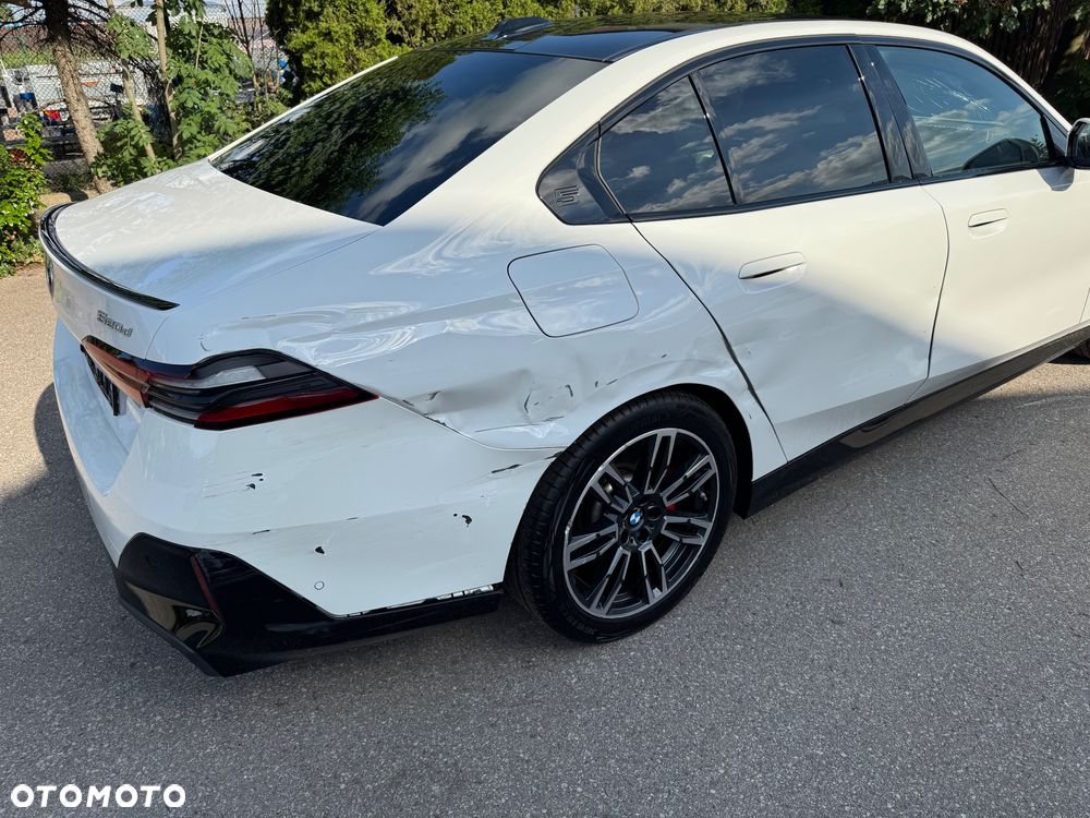 BMW Seria 5 520d xDrive mHEV M Sport - 16
