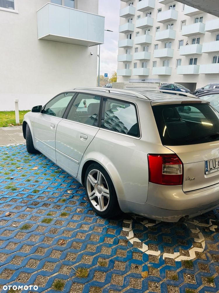 Audi A4 Avant - 6