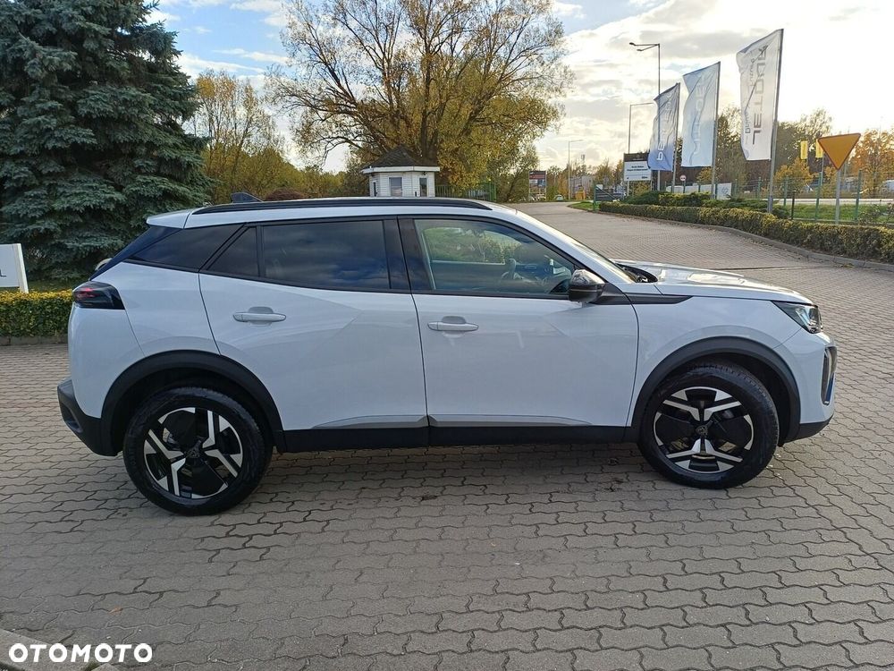 Peugeot 2008 - 8