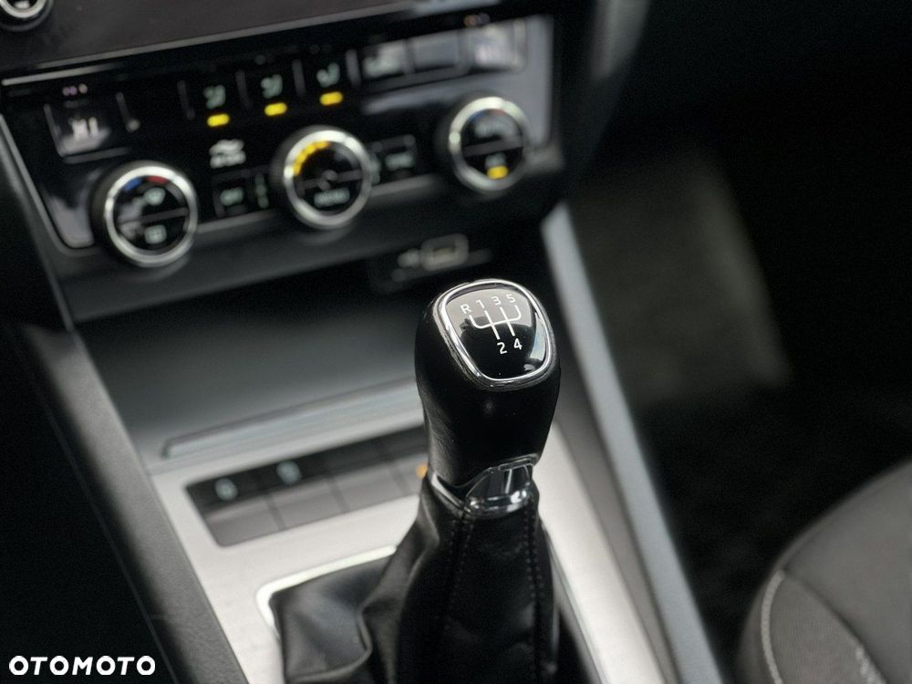 Skoda Octavia 1.6 TDI Ambition - 16