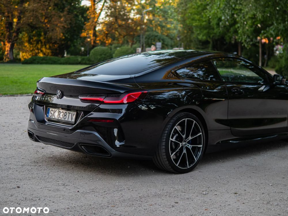 BMW Seria 8 - 12