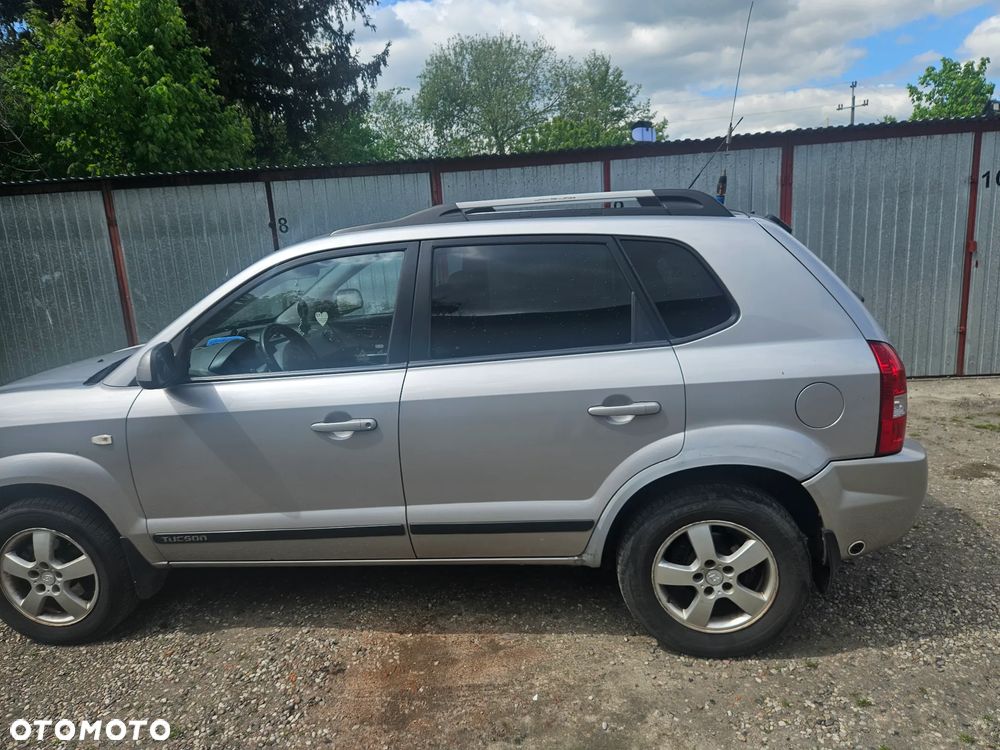 Hyundai Tucson 2.0 Comfort 2WD - 7