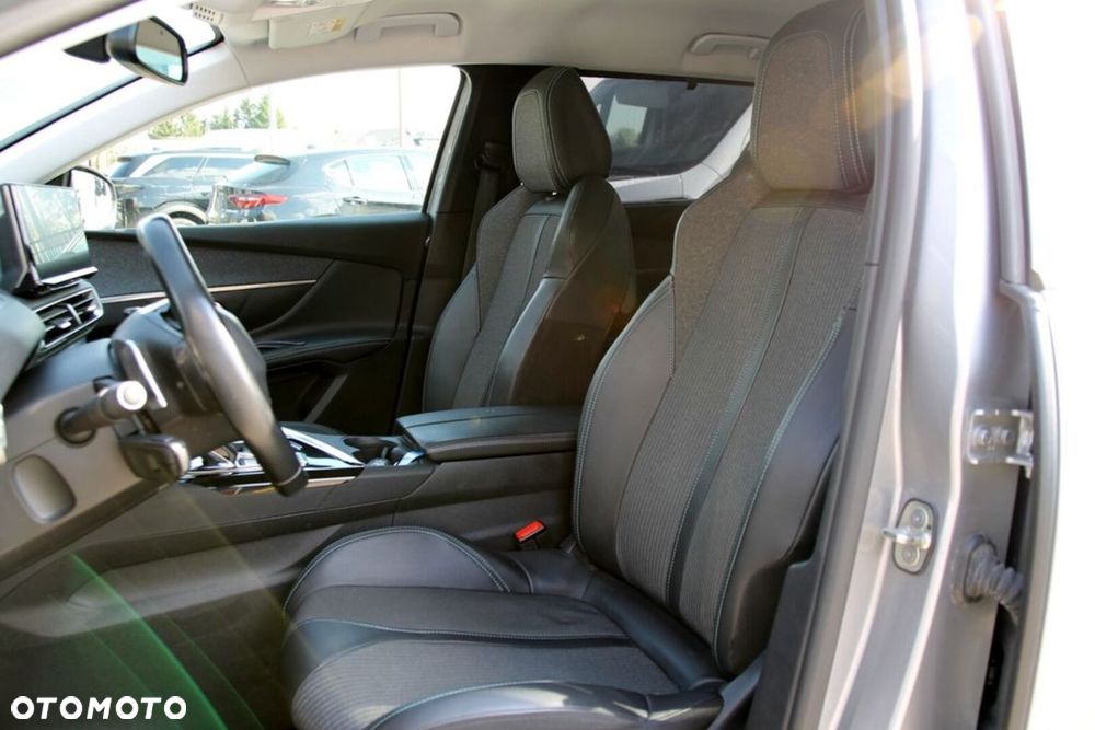 Peugeot 5008 1.5 BlueHDi Allure Pack S&S EAT8 - 26