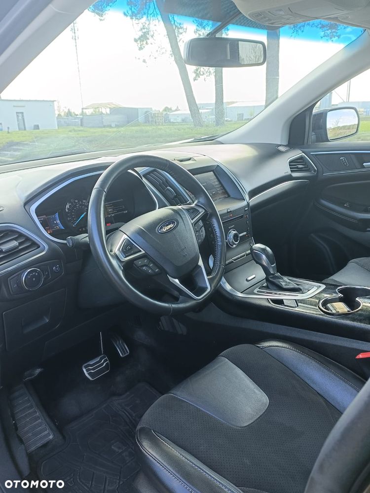 Ford Edge - 22