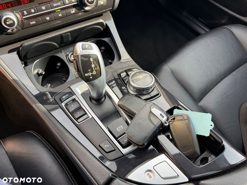 BMW Seria 5 520d Luxury Line - 33