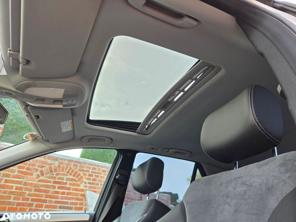 Mercedes-Benz ML 350 4Matic 7G-TRONIC - 24