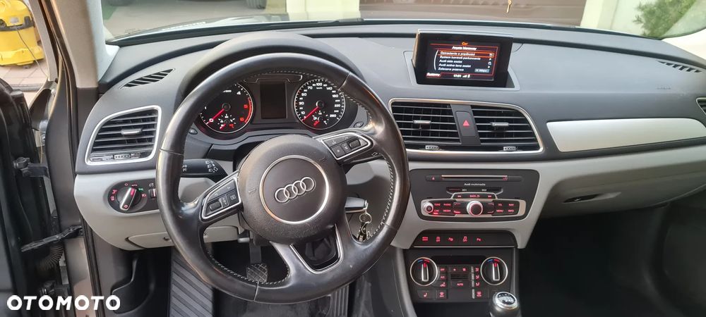Audi Q3 2015 photo 4