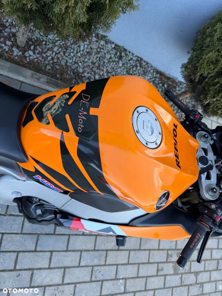 Honda CBR - 23