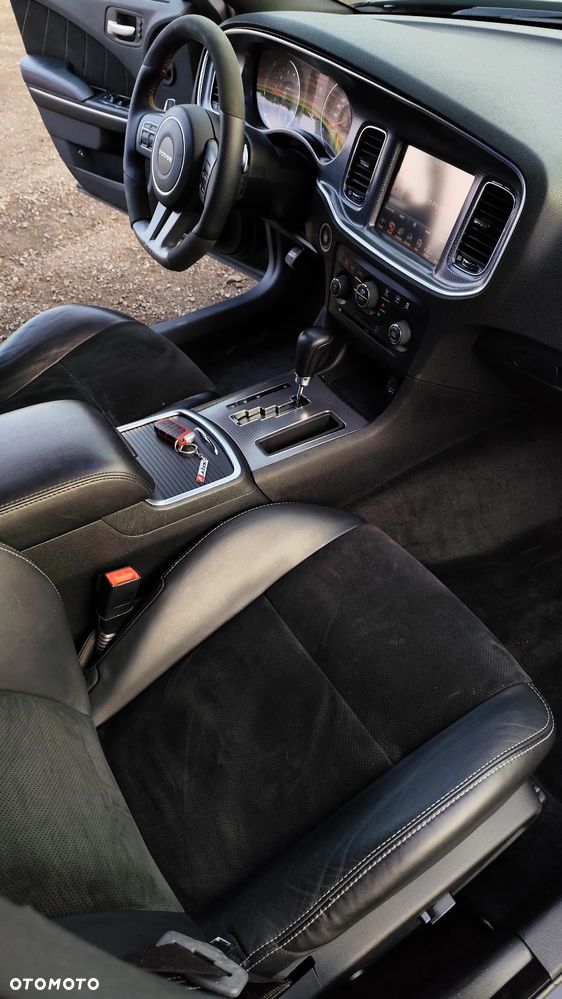 Dodge Charger - 8
