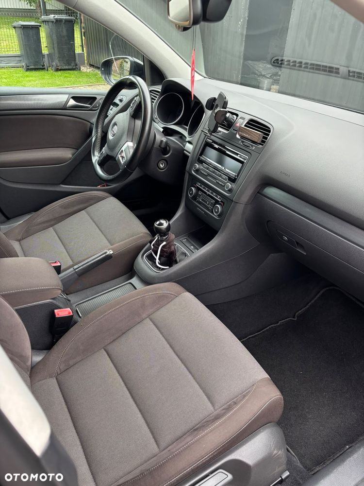 Volkswagen Golf - 17