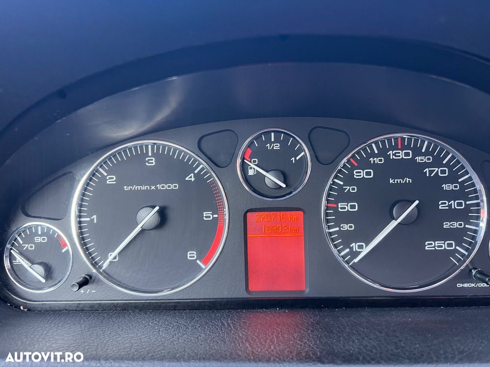 Peugeot 407 1.6HDi SR Confort - 18