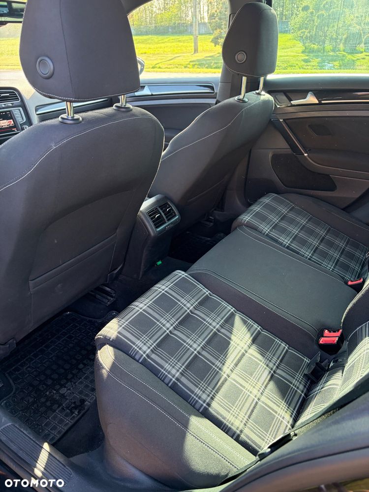 Volkswagen Golf 2.0 TDI BMT GTD - 13