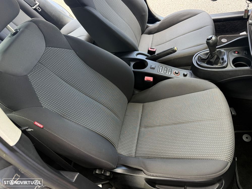 SEAT Leon 1.6 TDI DPF E-Ecomotive Style - 16