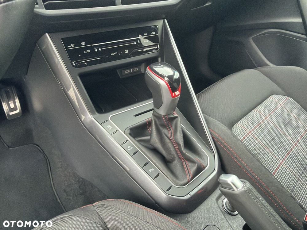 Volkswagen Polo 2.0 TSI GTI DSG - 17
