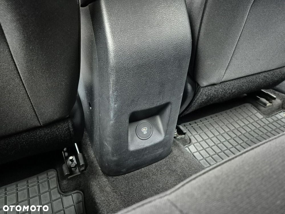 Kia XCeed 1.5 T-GDI M DCT - 24