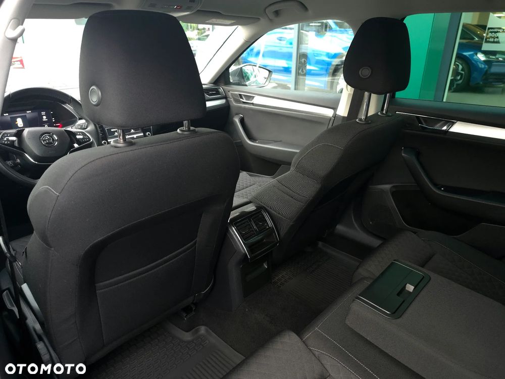 Skoda Superb 2.0 TDI SCR Ambition DSG - 13