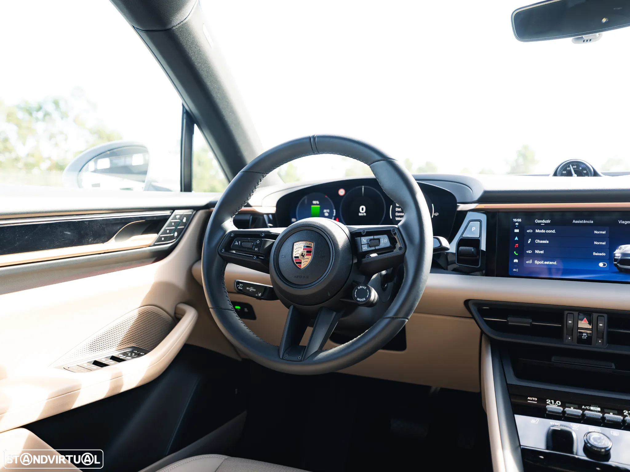 Porsche Macan Electric 4 - 15