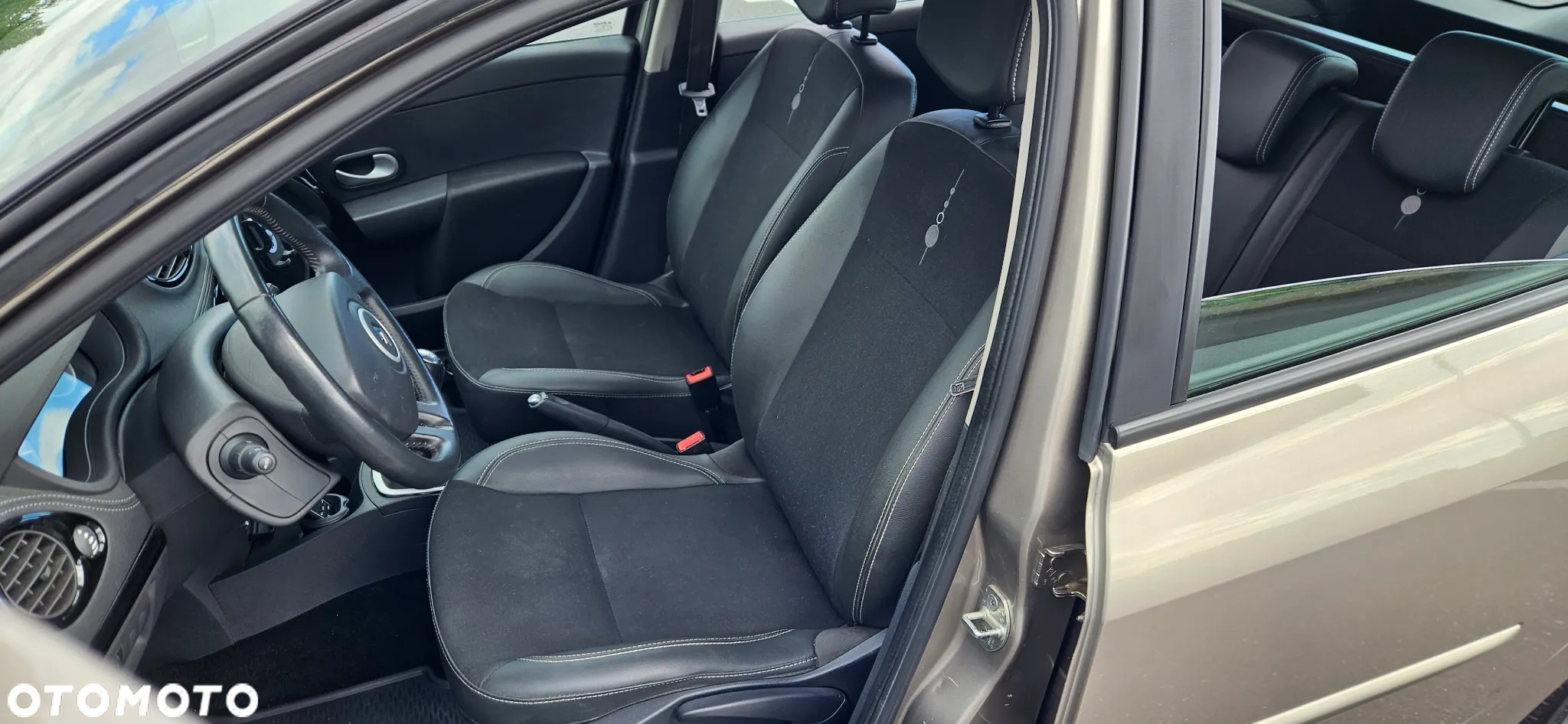Renault Clio 1.2 16V TCE Night&Day - 7