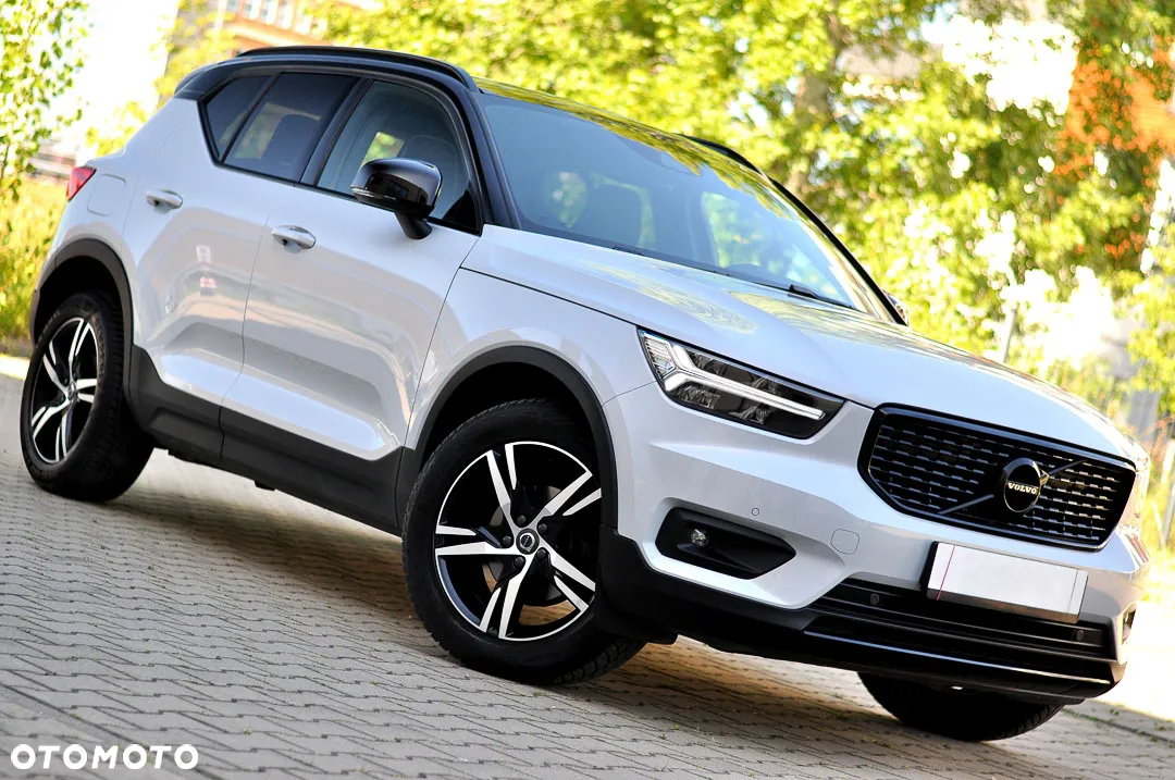 Volvo XC 40 T3 R-Design - 3