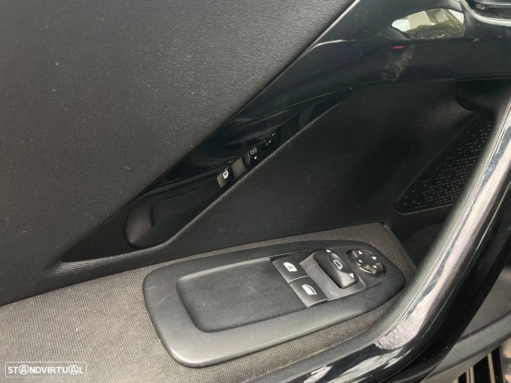 Peugeot 208 1.2 PureTech Style - 10