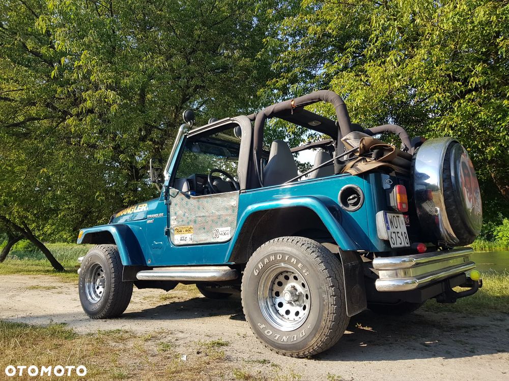 Jeep Wrangler 2.5 Sport - 27