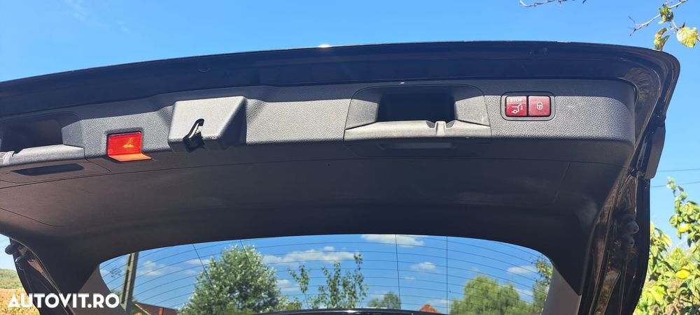 Mercedes-Benz GLC 250 d 4MATIC 9G-TRONIC - 23