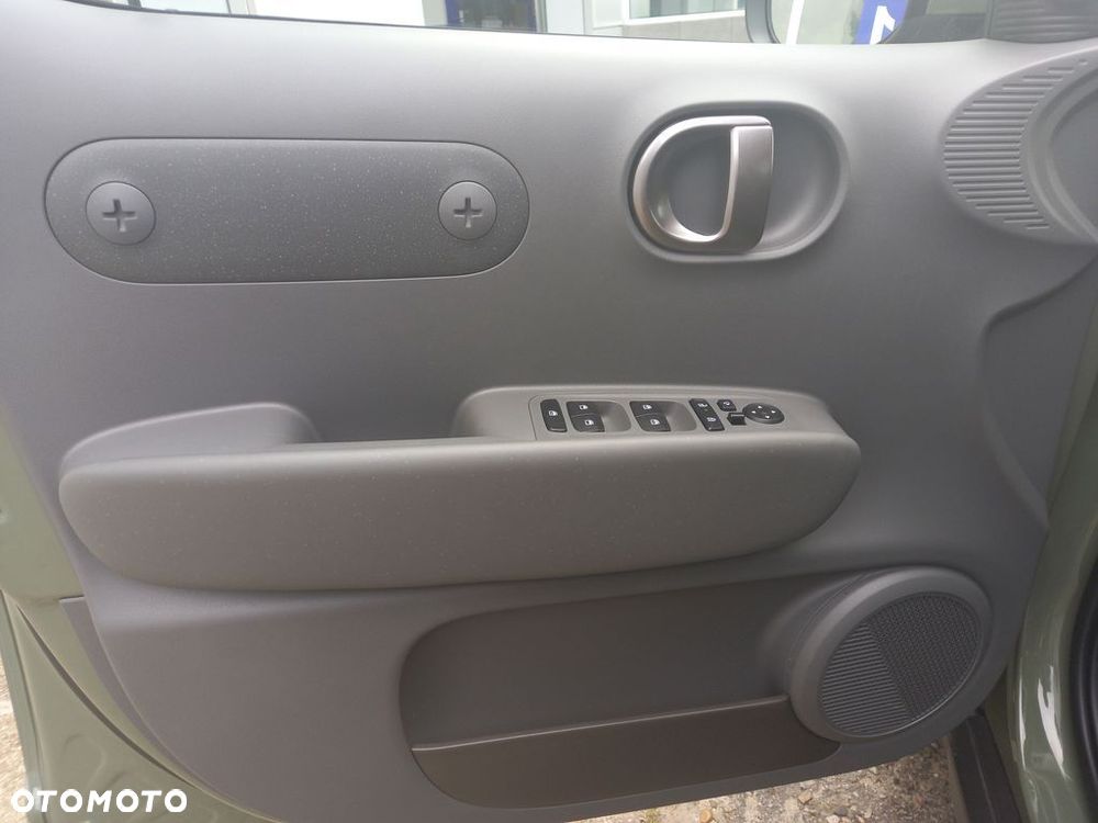 Hyundai Inster 49kWh Cross Smart - 25