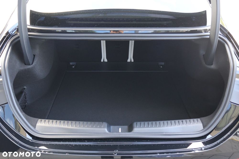 Mercedes-Benz CLA - 9
