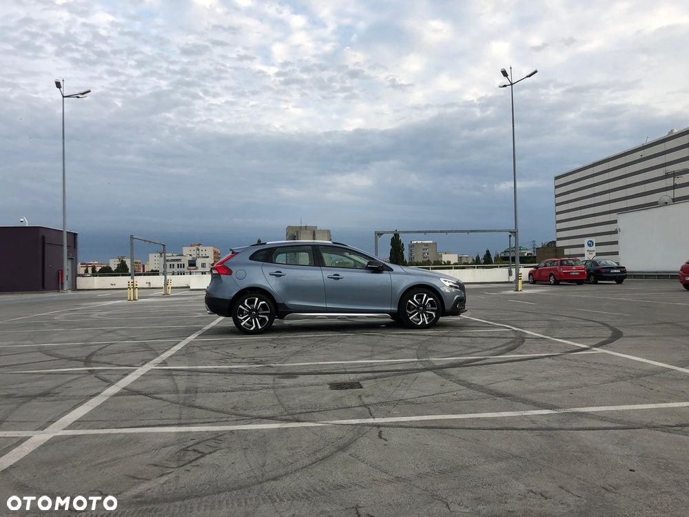 Volvo V40 - 16