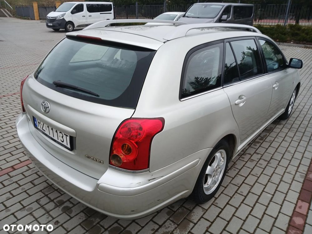 Toyota Avensis 1.8 VVT-i Sol - 23