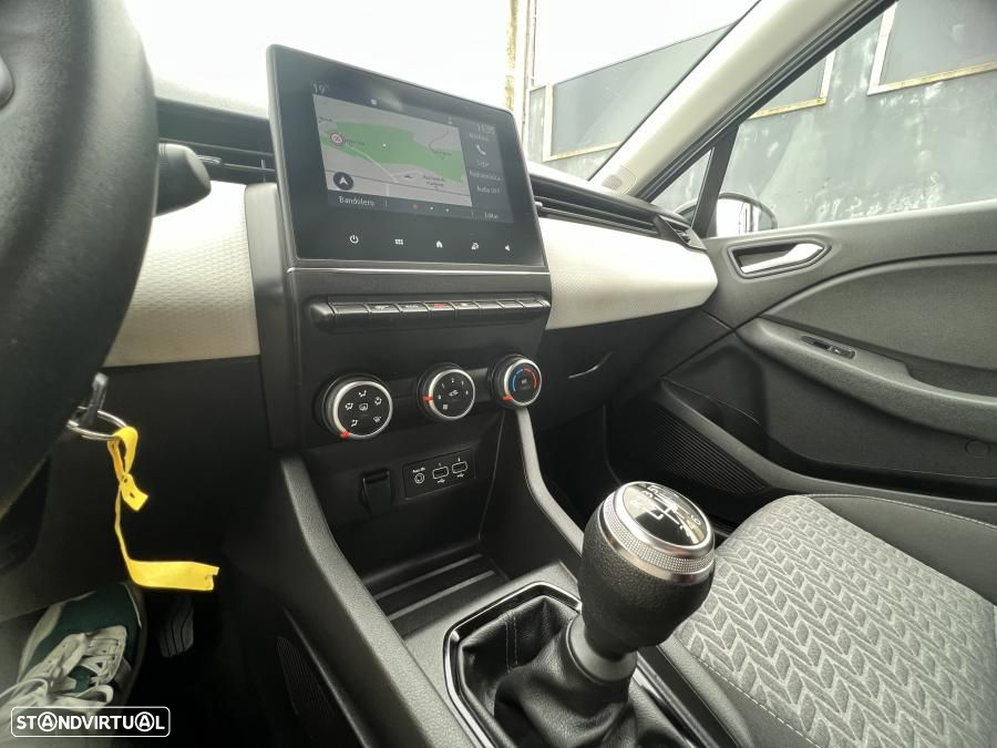 Renault Clio 1.0 TCe Limited Bi-Fuel - 31