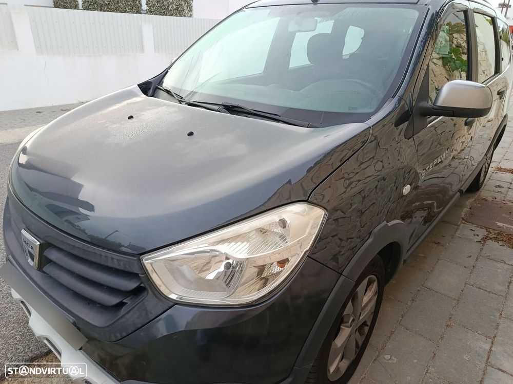 Dacia Lodgy 1.5 dCi Stepway 7L - 16