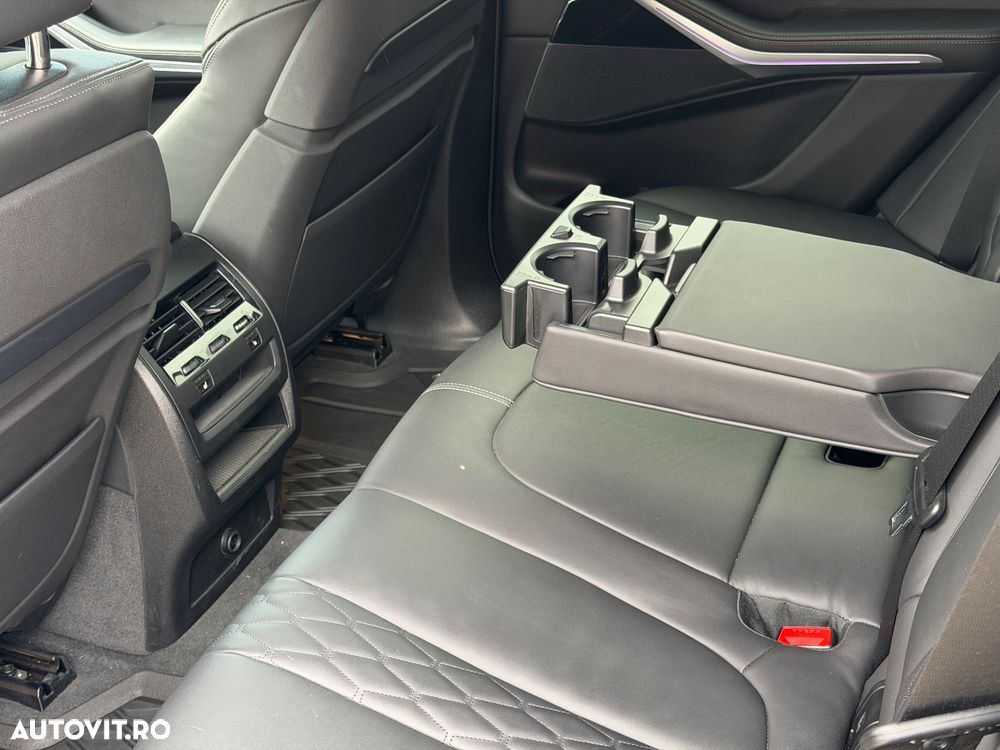 BMW X5 M M50d - 11