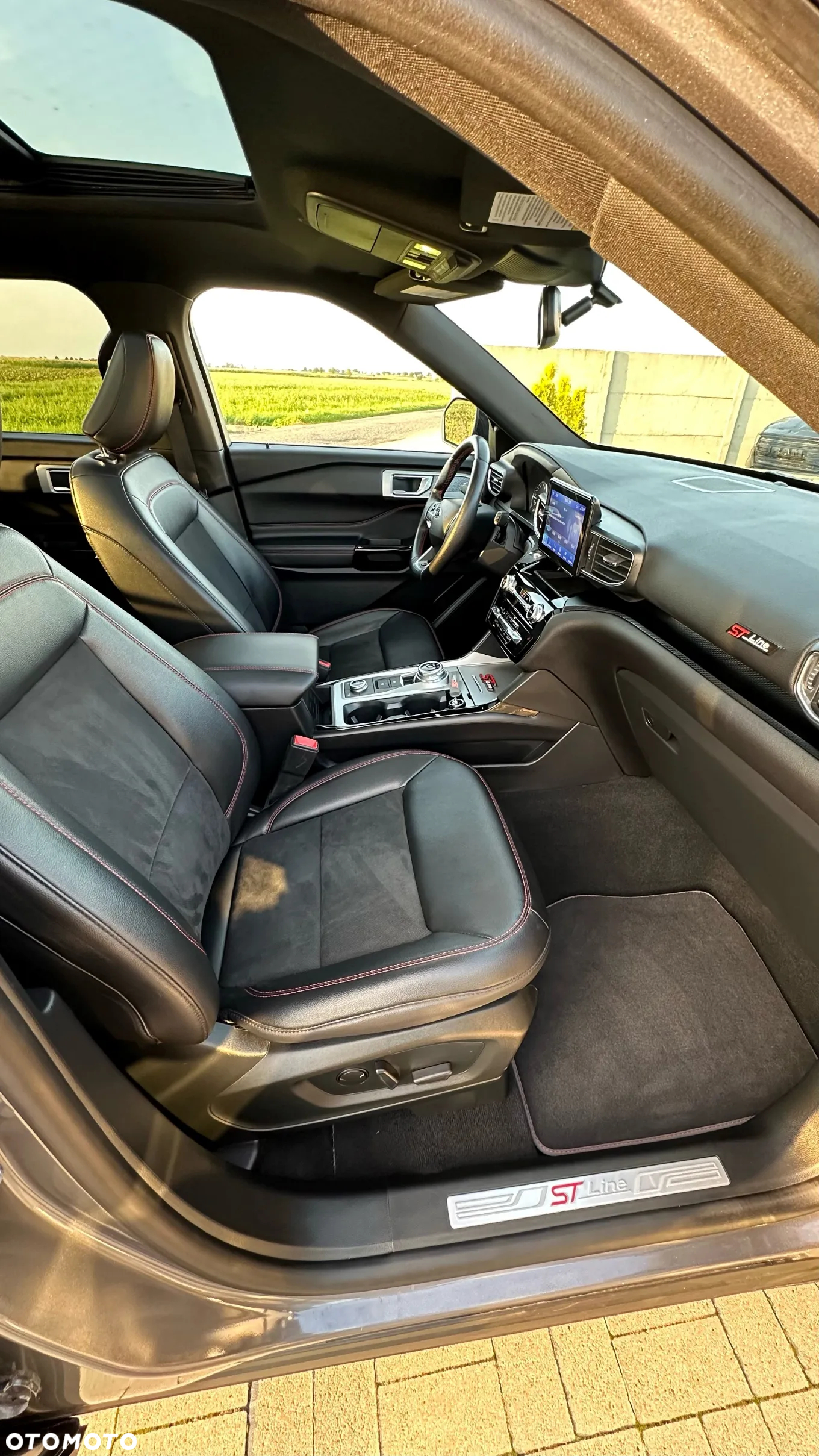Ford Explorer - 13