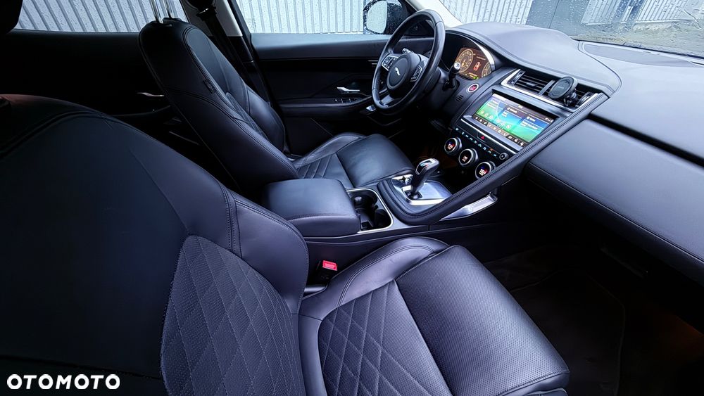 Jaguar E-Pace D240 AWD SE - 37