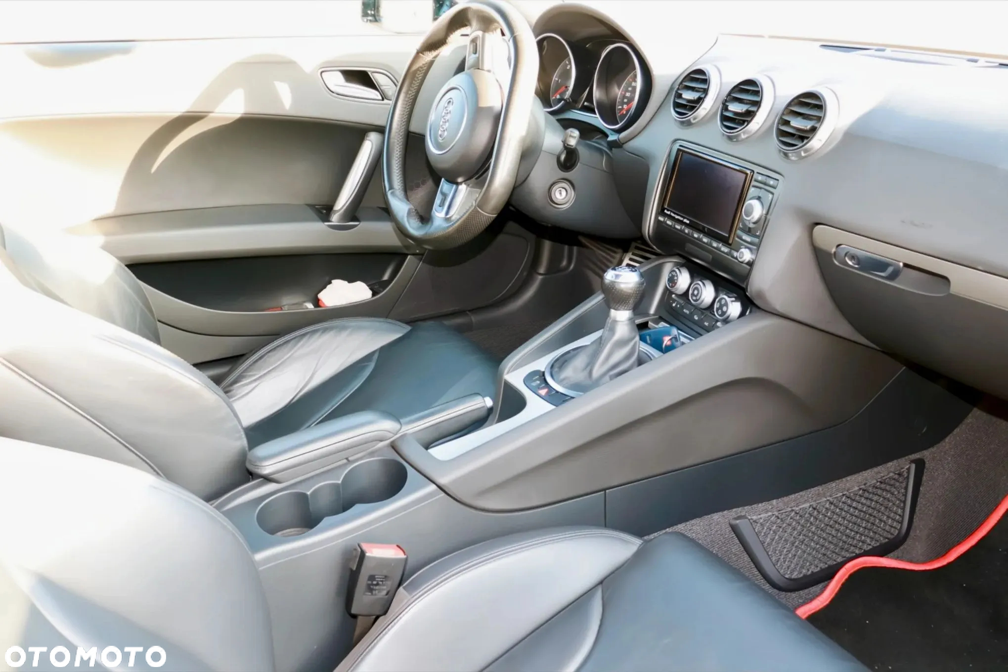 Audi TT Coupé 2.0 TDI quattro - 17