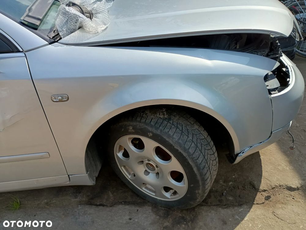 błotnik Audi A4 B6 LY7W - 1