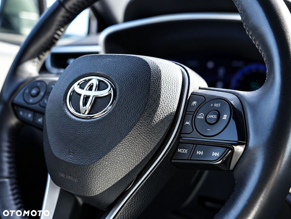 Toyota Corolla Cross - 20