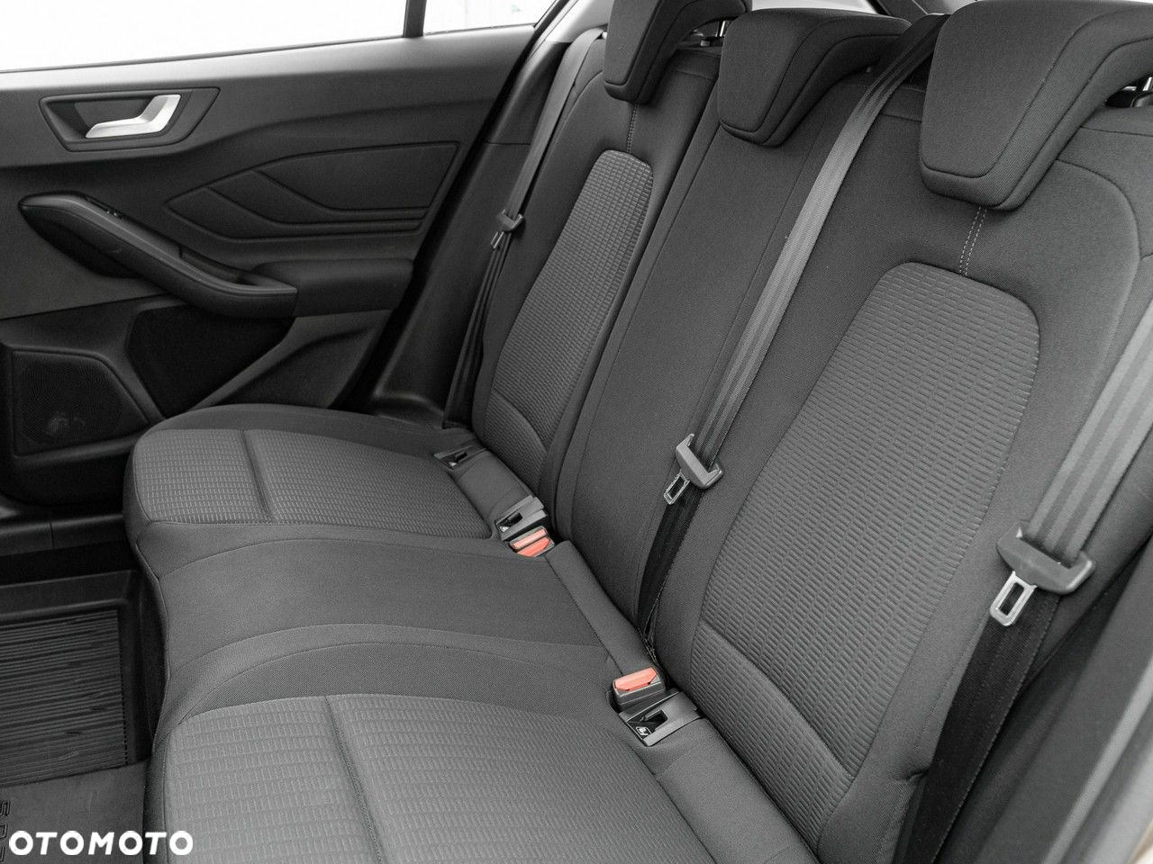 Ford Focus - 25