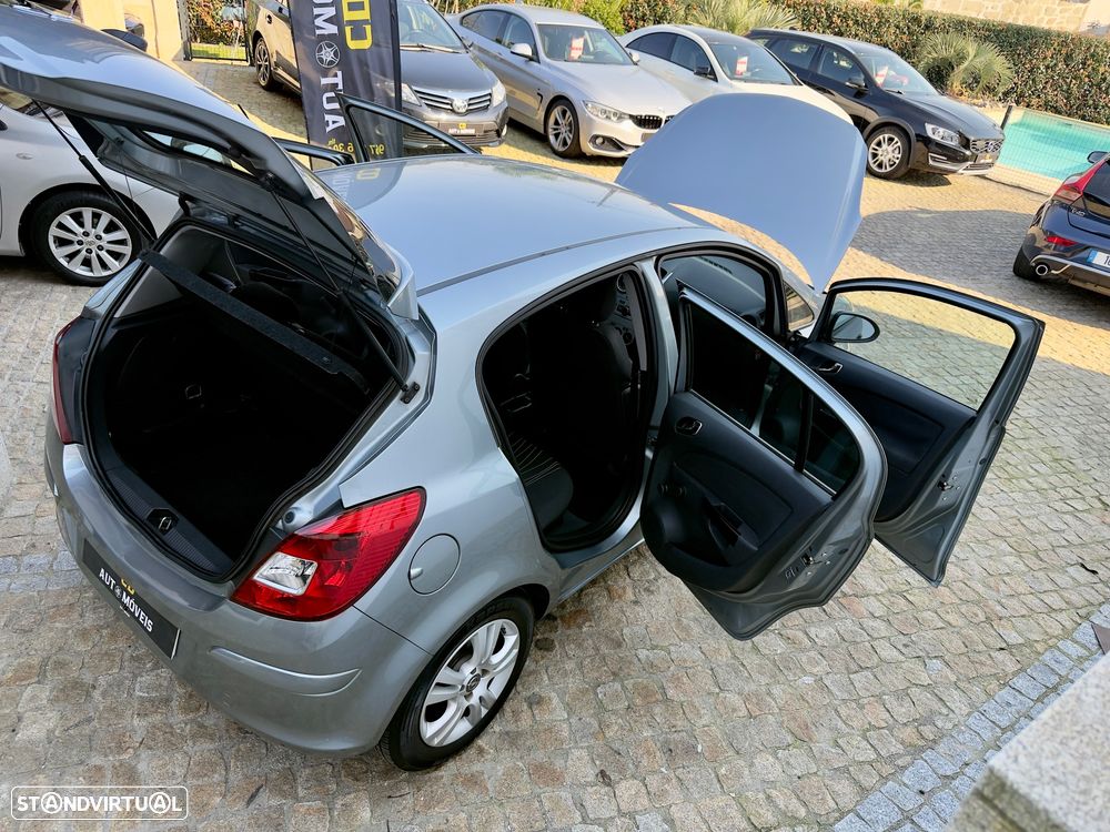 Opel Corsa 1.2 Enjoy - 36